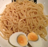 麺と煮卵