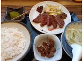 牛たん炭焼 利久 赤れんが テラス店: にゃんこさんの2026年08月14日の1枚目の投稿写真