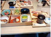 鮨と酒日和 ととうお新丸の内センタービル店: ゆみさんの2026年06月21日の1枚目の投稿写真
