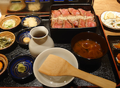 極上ホルモン焼肉　はなぶさ精肉店: ヤマアラシさんの2023年10月の1枚目の投稿写真