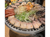 韓国 焼肉 YAKUYAKU食堂: ばさんの2024年10月09日の1枚目の投稿写真