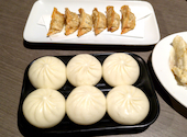 新宿無限餃子 本店: つかぽんさんの2026年04月19日の2枚目の投稿写真