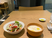 salmon atelier Hus 日比谷OKUROJI: ラフランスさんの2026年09月12日の1枚目の投稿写真