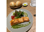 salmon atelier Hus 日比谷OKUROJI: ラフランスさんの2026年09月12日の2枚目の投稿写真