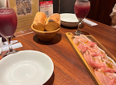 ワイン食堂 旅する子ブタ 渋谷ヒカリエ店: ちひろさんの2026年07月05日の1枚目の投稿写真