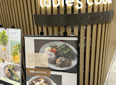 tables cook&jonathan's bookstore: ゆきんこさんの2025年10月29日の3枚目の投稿写真