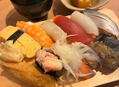 生ビール190円 マグロに本気の寿司酒場 まる辰 金山駅店: シロキンさんの2026年05月01日の1枚目の投稿写真
