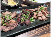 鶏豚専門居酒屋　飲み放題と誕生日　豚のしっぽと鶏のとさか: ヤマちゃんさんの2024年05月の1枚目の投稿写真