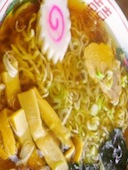 米沢ラーメン、縮れ麺が最高。