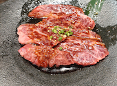 炭火焼肉肉刺しにく式 南郷18丁目店: ウーロンさんの2026年09月19日の2枚目の投稿写真
