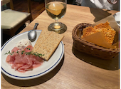 CheeseTable 新宿店: しゅーくりーむさんの2024年10月14日の1枚目の投稿写真
