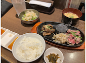肉焼 ベンジャミン 博多 駅から三百歩横丁店: あんさんの2026年05月27日の2枚目の投稿写真