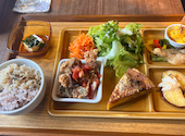 cafe　OWL: rさんの2026年05月15日の2枚目の投稿写真