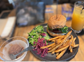 The JOHNSON BURGER ザ ジョンソンバーガー: ねこさんの2026年08月30日の1枚目の投稿写真