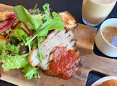 The LOAF Cafe ザ ローフ カフェ: AkoBu-さんの2025年11月02日の1枚目の投稿写真