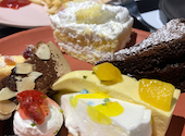 アンド スウィーツ!スウィーツ!ビュッフェ!アリス 札幌ル・トロワ店: 東区民さんの2026年06月17日の1枚目の投稿写真
