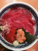 まぐろ海鮮丼 山水: ももさんの2015年05月05日の1枚目の投稿写真