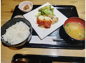 香川名物 骨付鳥 いろどりや 町田本店: にゃんこちゃんさんの2026年10月05日の1枚目の投稿写真
