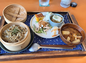 蒸籠飯と日本酒とワイン common: ねちさんの2026年05月14日の1枚目の投稿写真