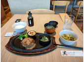 黒のハンバーグ PRODUCED by 和牛焼肉 LIEBE: えみこさんの2026年06月16日の1枚目の投稿写真