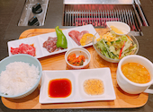 肉焼ラウンジ hana: cocomikazさんの2026年04月30日の1枚目の投稿写真