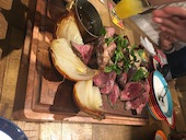 メインのお肉です