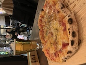 Aピザとビール