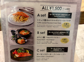 salmon atelier Hus 日比谷OKUROJI: まんさんの2026年06月01日の2枚目の投稿写真