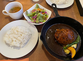 洋式料理とハンバーグのお店 EST エスト: しろうささんの2026年07月26日の1枚目の投稿写真