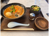 SINGAPORE CUISINE SINKIES シンガポール キュイジーヌ シンキーズ: チャロ葉っぱさんの2026年08月01日の2枚目の投稿写真