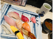 元祖ぶっち切り寿司　魚心　梅田店: まんまるさんの2026年05月の1枚目の投稿写真