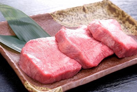 カップル必見！こだわりの極上肉とおしゃれ空間、デートにオススメの新宿の焼肉店 の画像