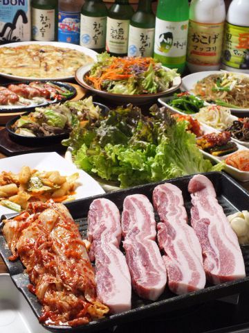 以前は「焼肉」と言えば、安くてたっぷり食べられることを重視していたけれど、最近は良質なお肉を新鮮な野菜と一緒にヘルシーにいただきたい…。そんな風に感じるようになった大人女子のみなさんには、ズバリ韓国料&hellip;